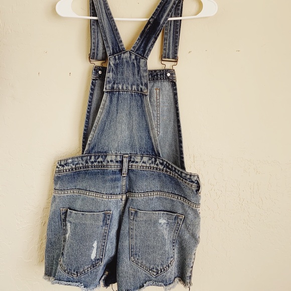 Forever 21 Denim distressed Overalls - Picture 3 of 6